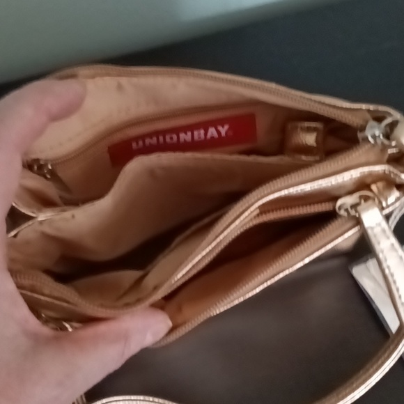 NWT UNIONBAY Organizer Crossbody Purse Rose Gold Vegan Leather - Picture 12 of 13